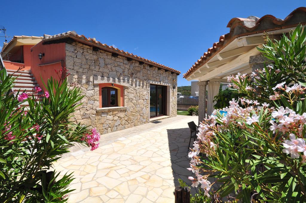 B&B I Graniti Sardi Villasimius Exterior foto